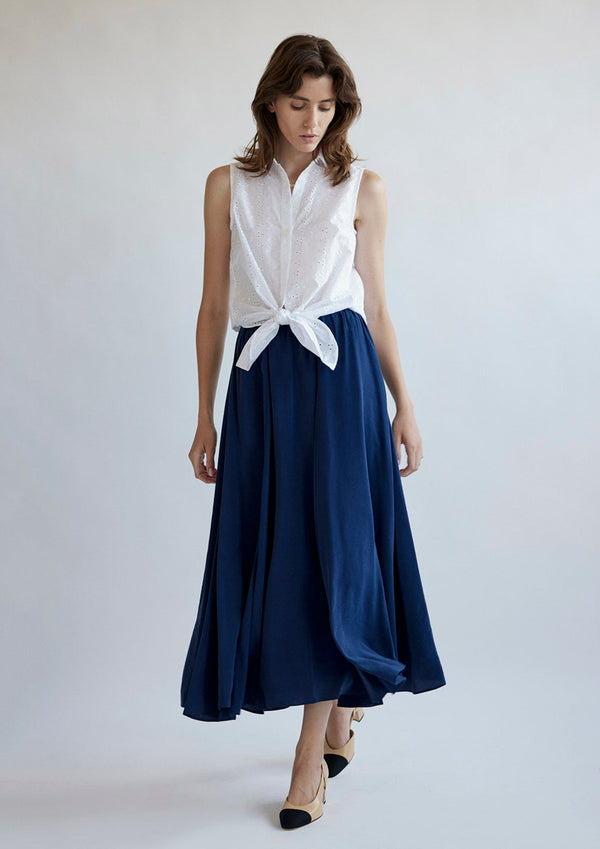 CAN YOU DO THE TWIST SKIRT IN BLUE