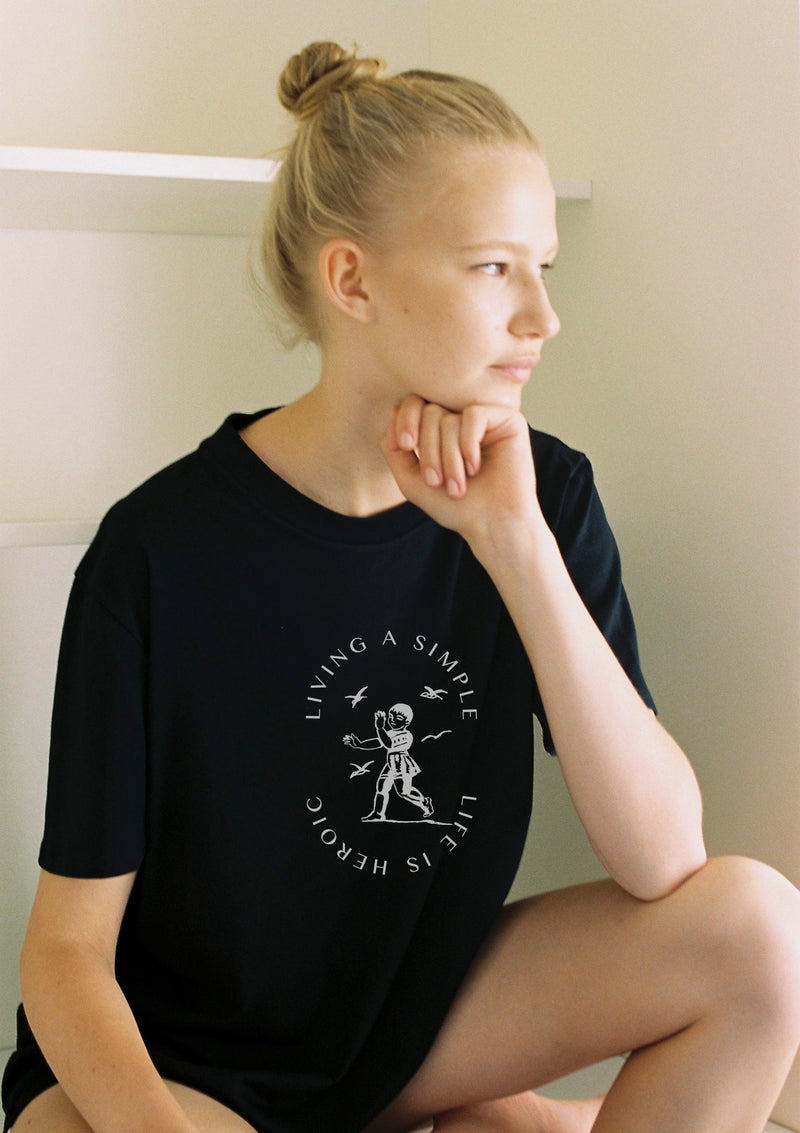 SIMPLE LIFE GIRL T SHIRT IN BLACK