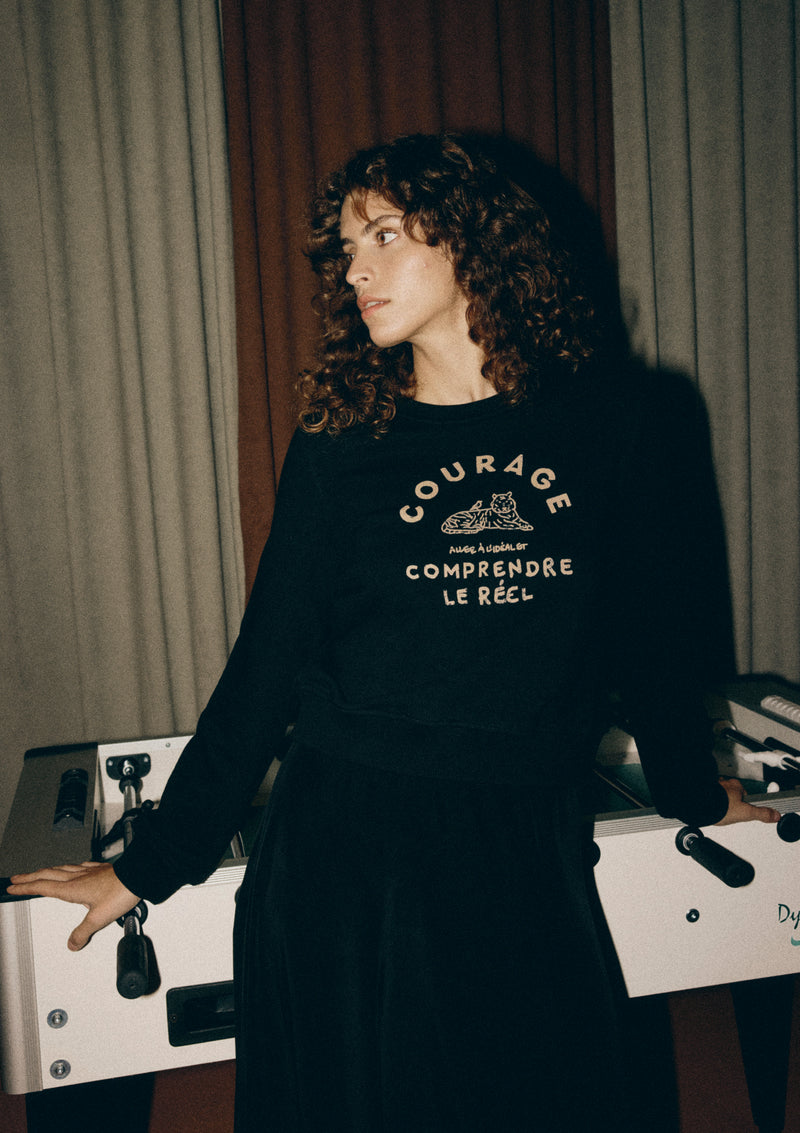 COURAGE GIRL SWEATSHIRT IN BLACK