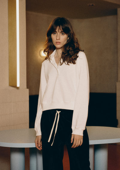 JUST RIGHT POLO SWEATSHIRT IN WHITE