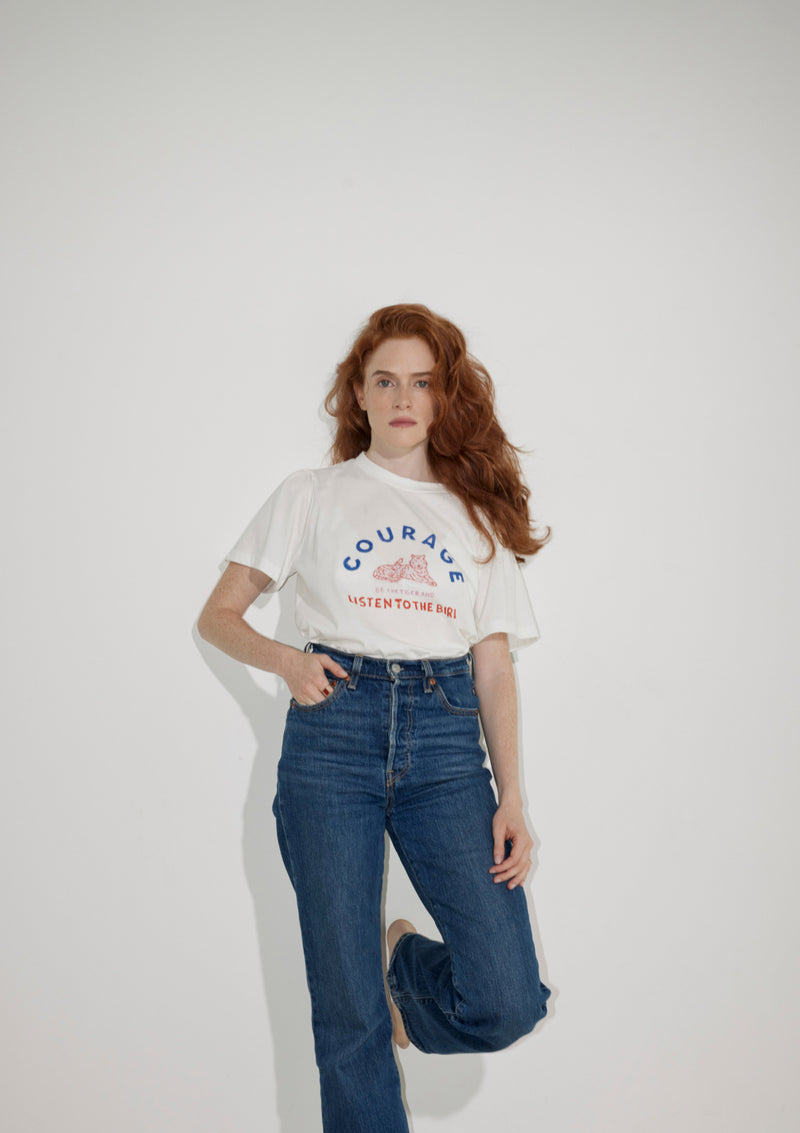 COURAGE. FAIT MAIN T SHIRT IN LIGHT GREY
