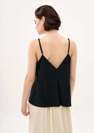 EASY BREEZY TOP IN BLACK