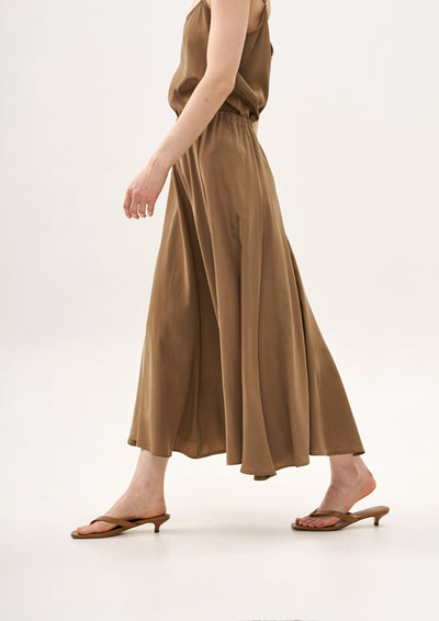 CAN YOU DO THE TWIST SKIRT IN SMOKY OLIVE