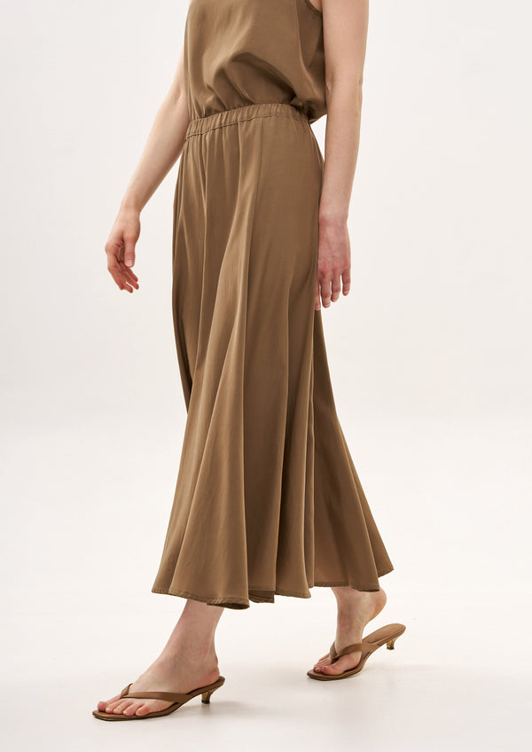 CAN YOU DO THE TWIST SKIRT IN SMOKY OLIVE