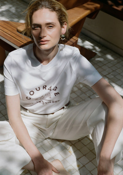 COURAGE. FAIT MAIN GIRL T SHIRT IN CHOCOLATE PRINT