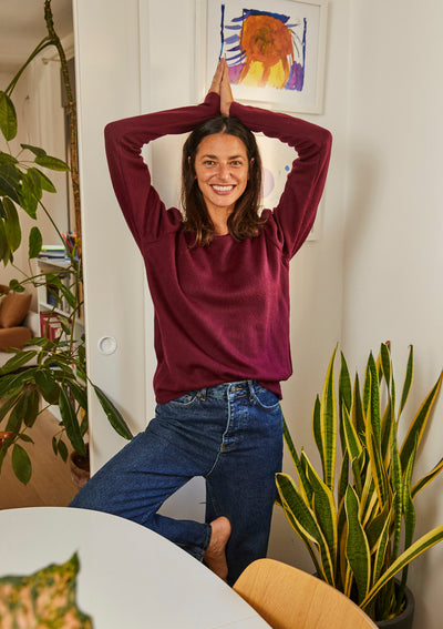 FURRY FRIEND SWEATER IN BURGUNDY