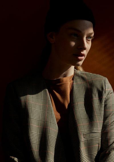 THE KISS OF MISS RIGHT BLAZER IN CHECKS