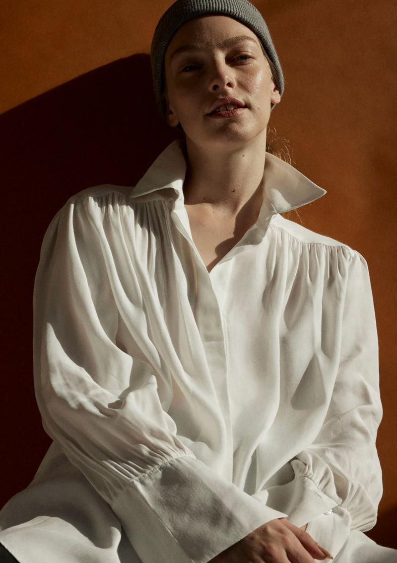 FILL YOUR HEART BLOUSE IN WHITE